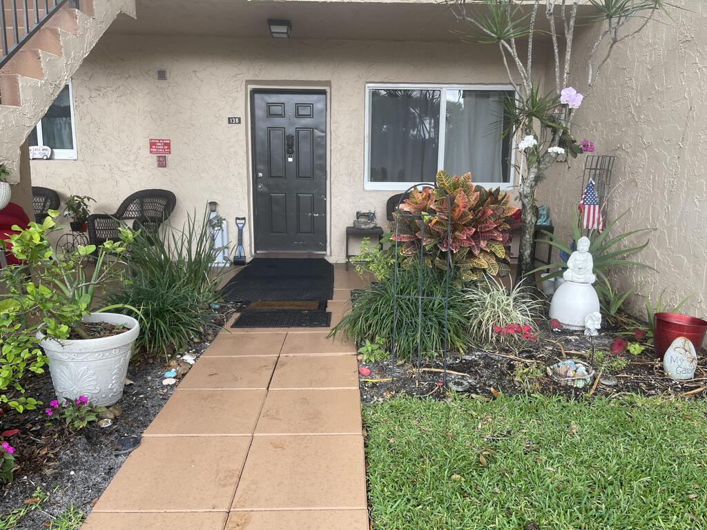 138 Lake Constance Drive, West Palm Beach, FL 33411