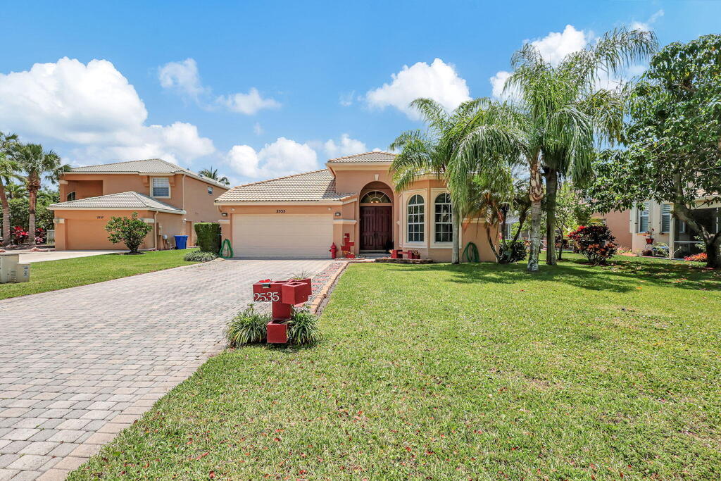 2535 Glendale Court, Royal Palm Beach, FL 33411