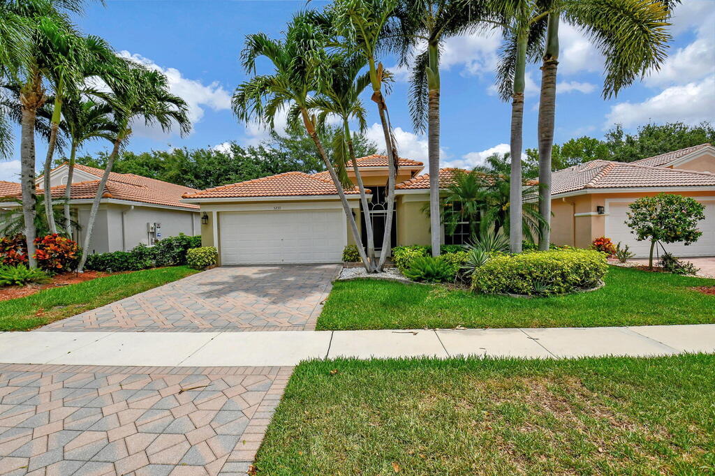 5233 Palazzo Place, Boynton Beach, FL 33437