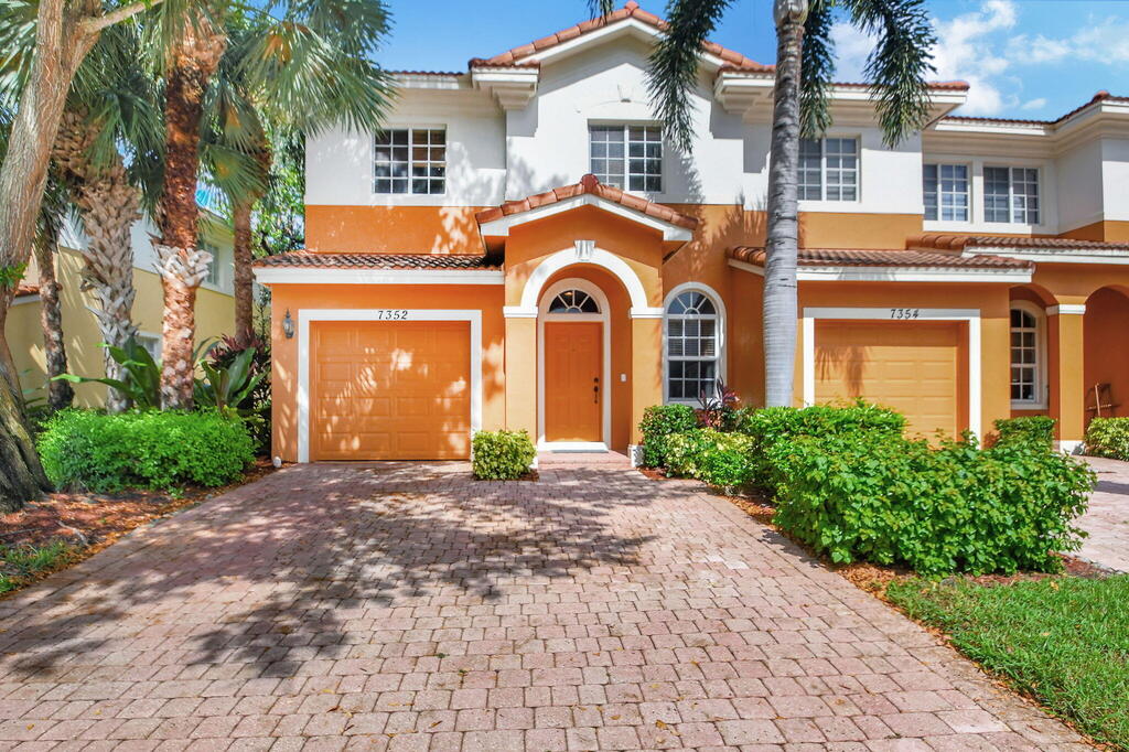 7352 Briella Drive, Boynton Beach, FL 33437