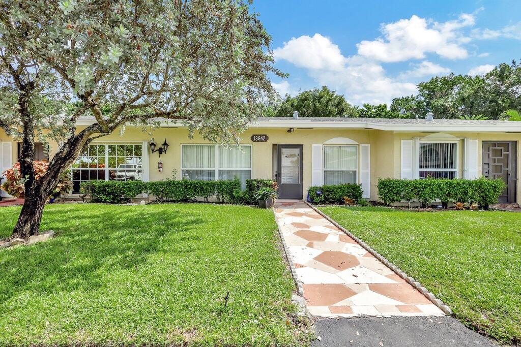 13942 Via Flora , Delray Beach, FL 33484