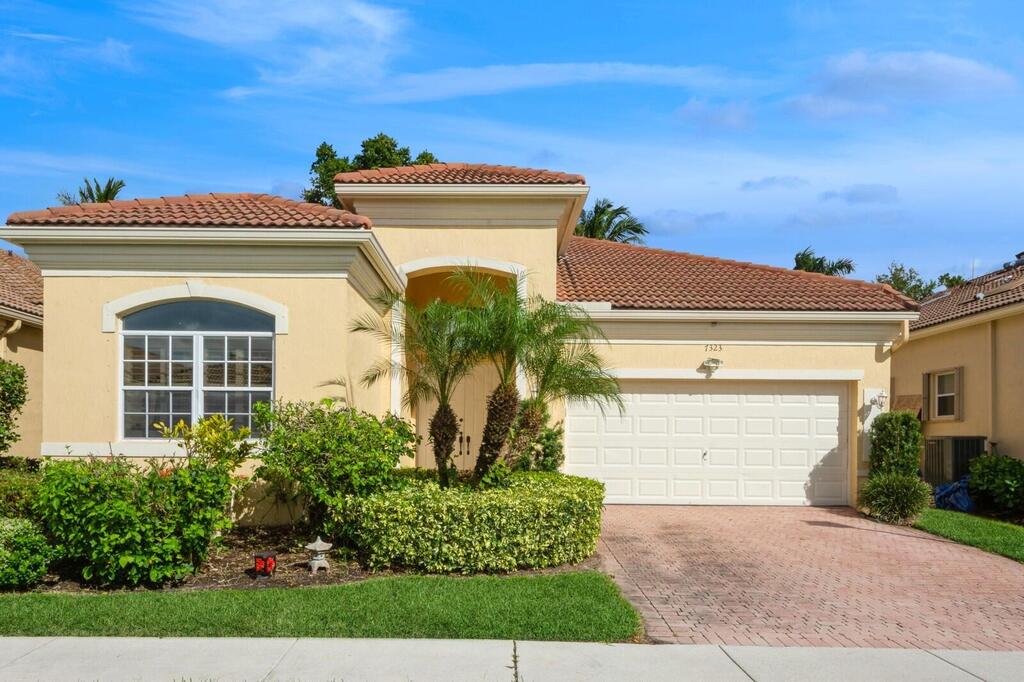 7323 Demedici Circle, Delray Beach, FL 33446