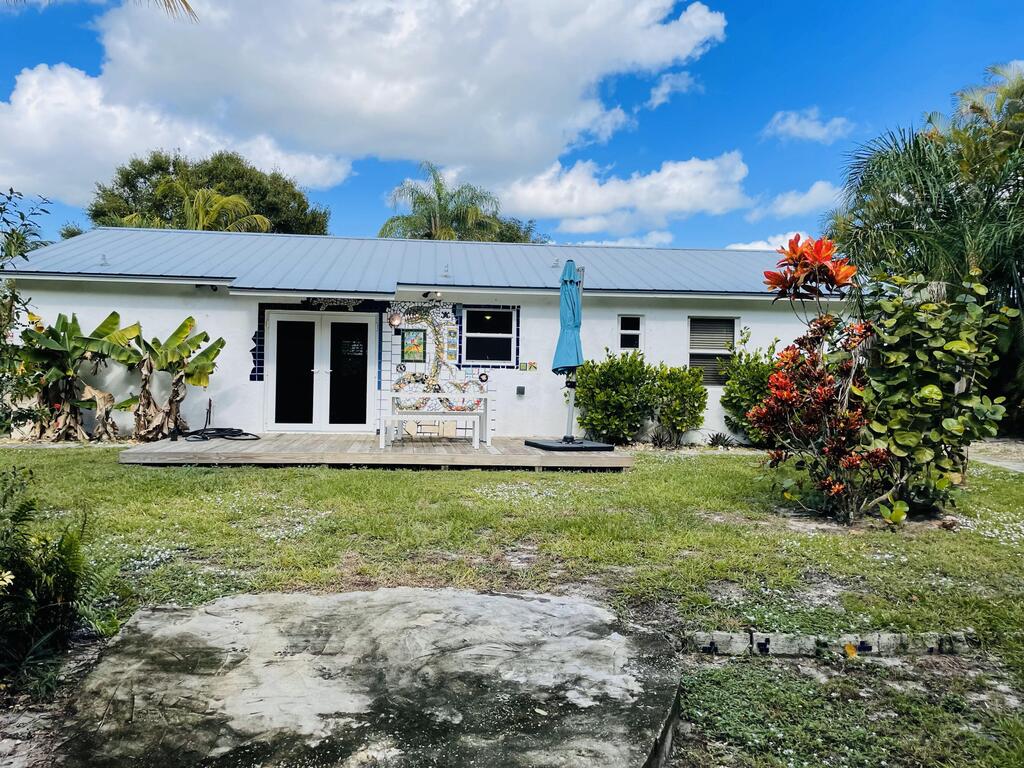 1002 Mohican Boulevard, Jupiter, FL 33458