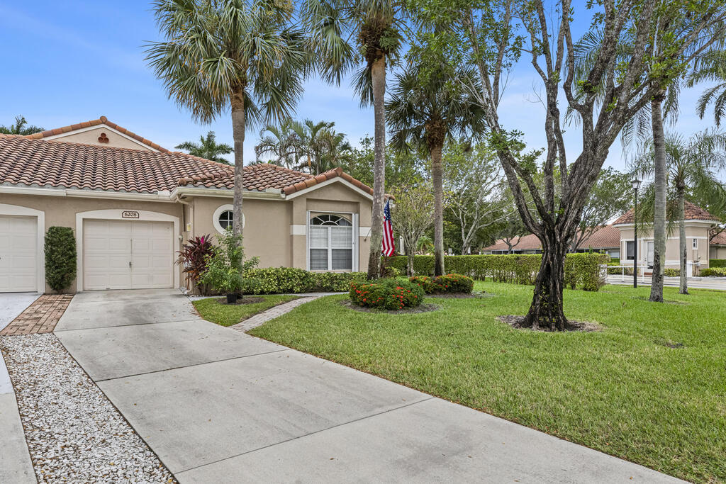 6208 Key Largo Lane, Boynton Beach, FL 33472