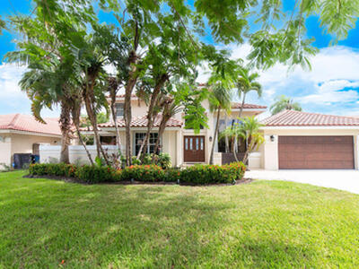 9669 Carousel Circle, Boca Raton, FL 33434